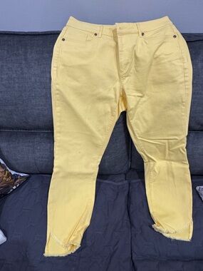 Loft outlet yellow tulip hem jeans NWT 6 petite